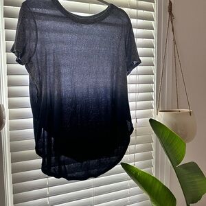 Women’s ombré top 💙